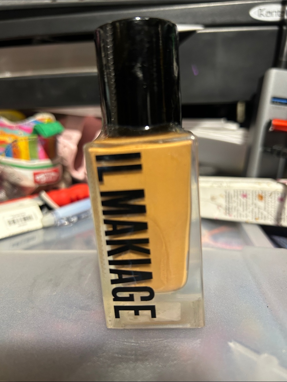 New & sealed IL Makiage Woke Up Like 155